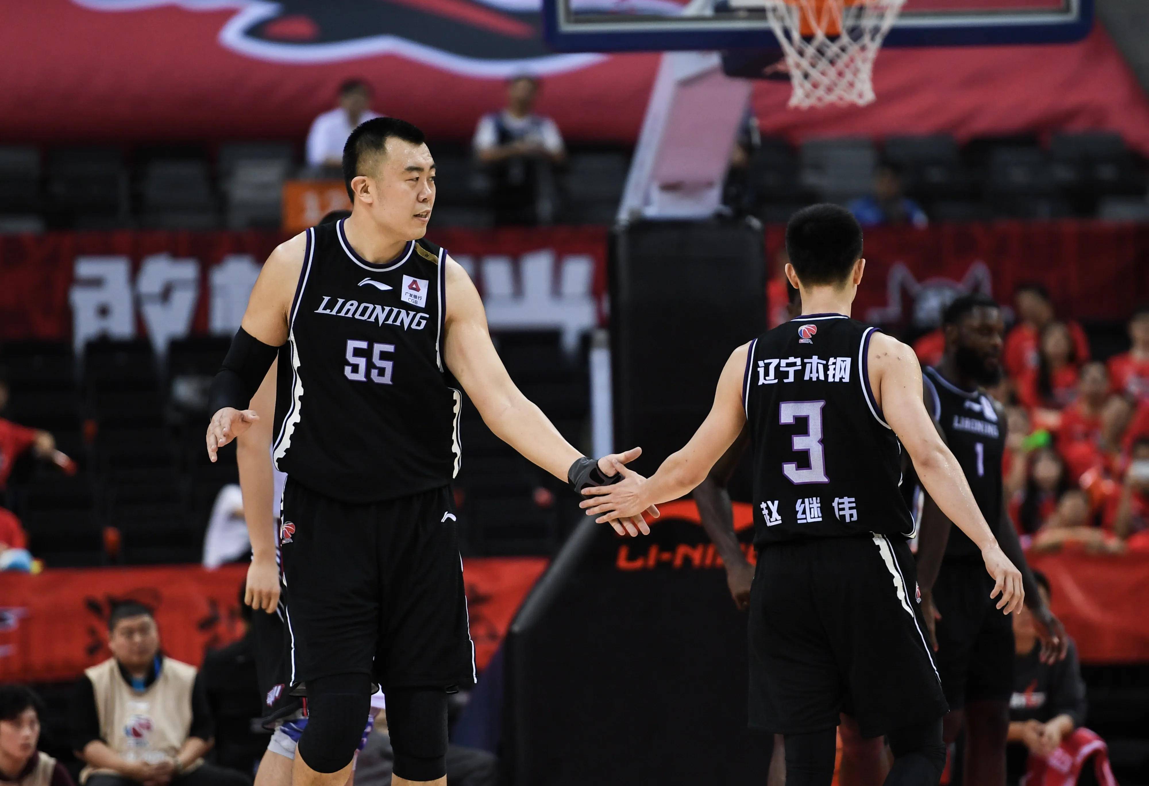 国际比赛日突围战来临,埃因霍温围绕CBA季后赛战术微调,球迷炸锅,赛季目标并未改变的简单介绍 国际比赛日突围战来临,埃因霍温围绕CBA季后赛战术微调,球迷炸锅,赛季目标并未改变的简单介绍